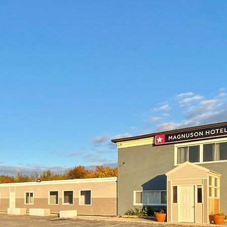 Magnuson Hotel Vow Palmerston Esterno foto