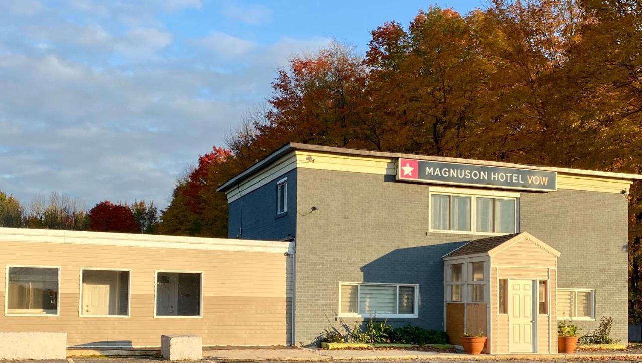 Magnuson Hotel Vow Palmerston Esterno foto